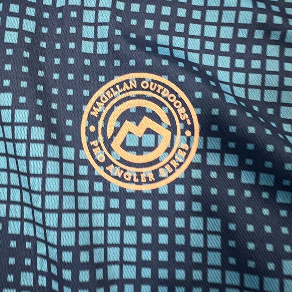 Magellan Outdoors Mag Chill Blue Camo Fish Gear Semi Fitted Shirt - SIZE LARGE - Picture 7 of 9